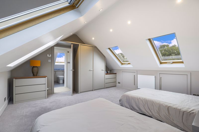 Bedroom - click for photo gallery